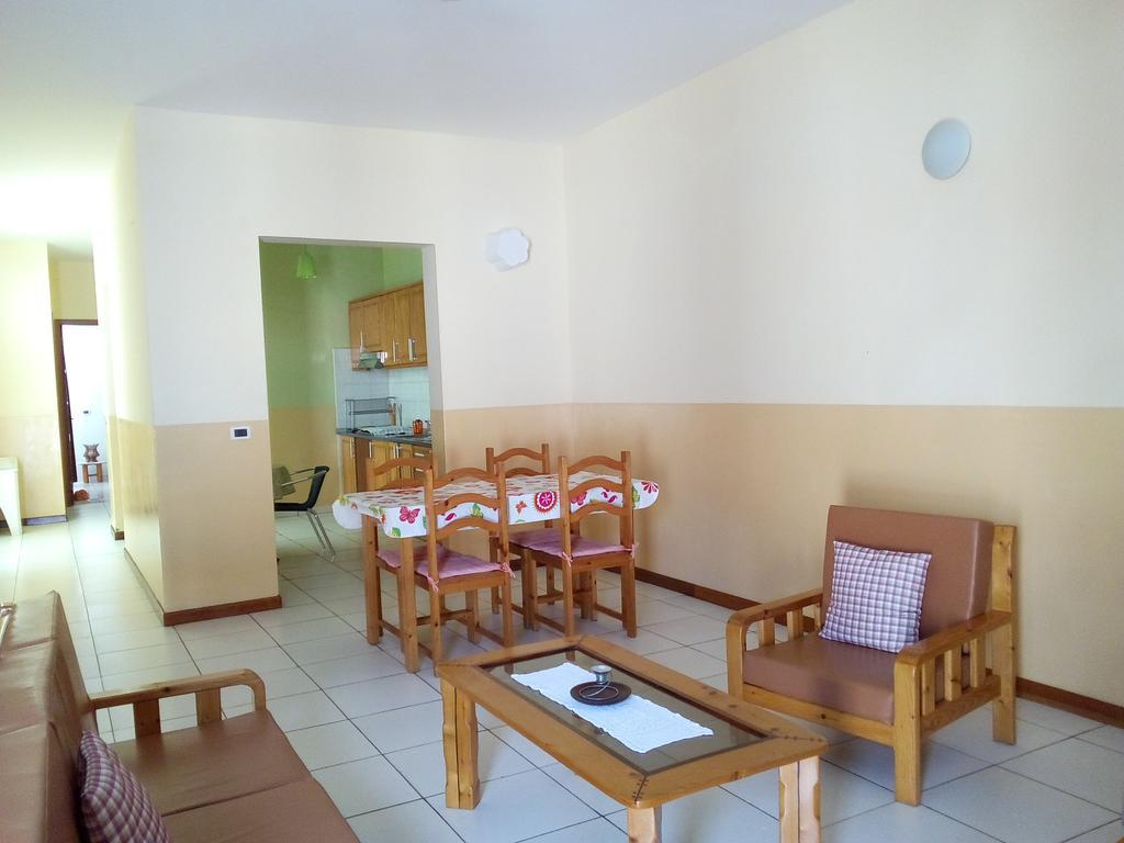 Residencial La Marea B&B Tarrafal Tarrafal  Extérieur photo