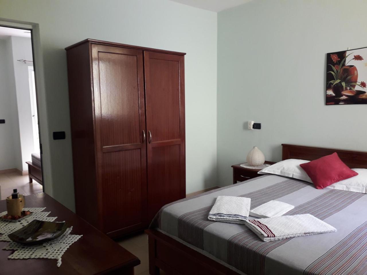 Residencial La Marea B&B Tarrafal Tarrafal  Extérieur photo