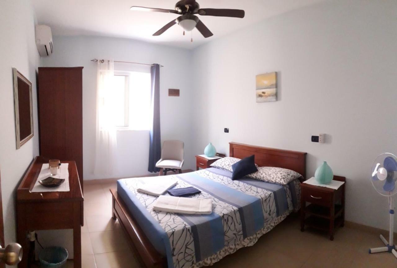 Residencial La Marea B&B Tarrafal Tarrafal  Extérieur photo